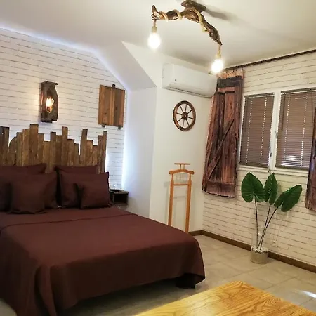 Studio 19 Cosy Avec Jacuzzi Et Jardinet Privatifs Draguignan Exterior photo
